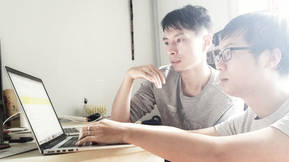 Coworking on a project at Kudelabs